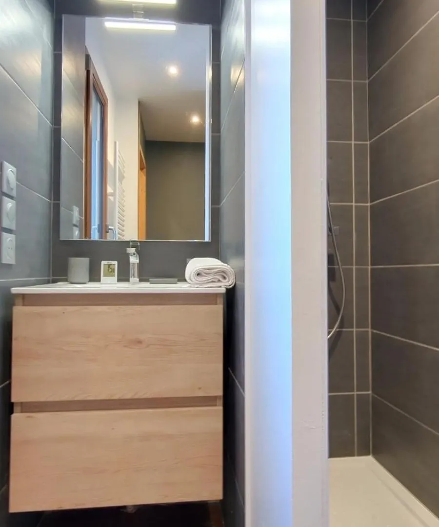 Orion - Chalet-Style New Apartment Le Monêtier-les-Bains 0*,  Frankrig